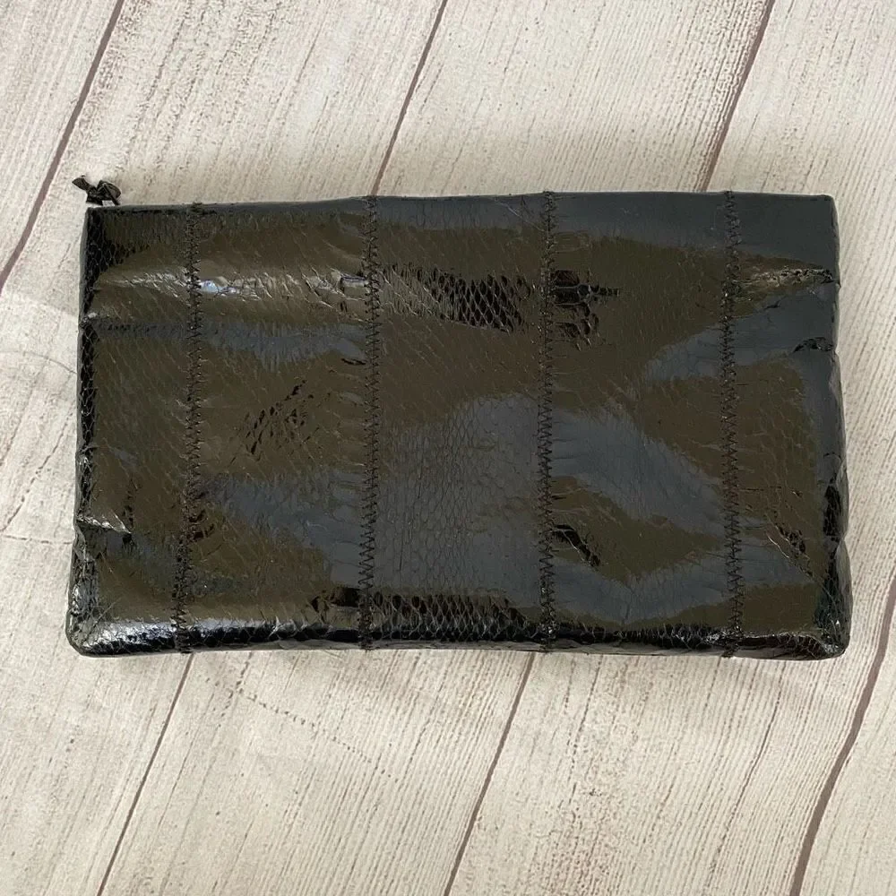 Clemente vintage black clutch w/zipper closure